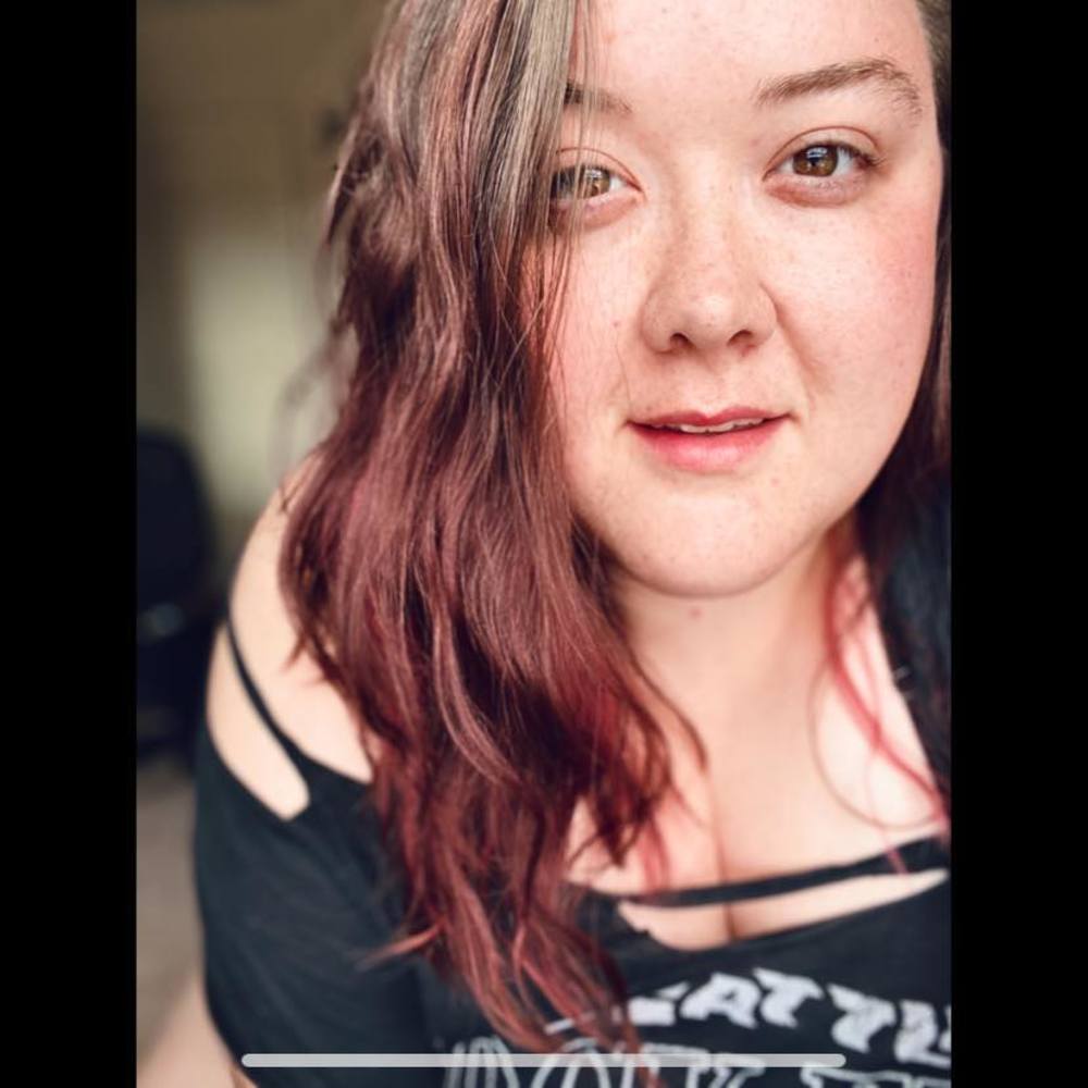 Meet your Posher, Hali